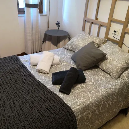 Sabina Vivienda De Uso Turístico Сasa de vacaciones *